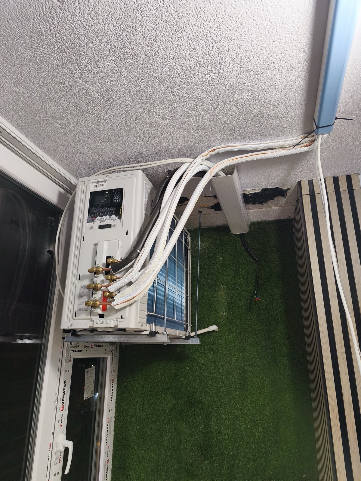 Multi-zone system with copper pipes — complex installation